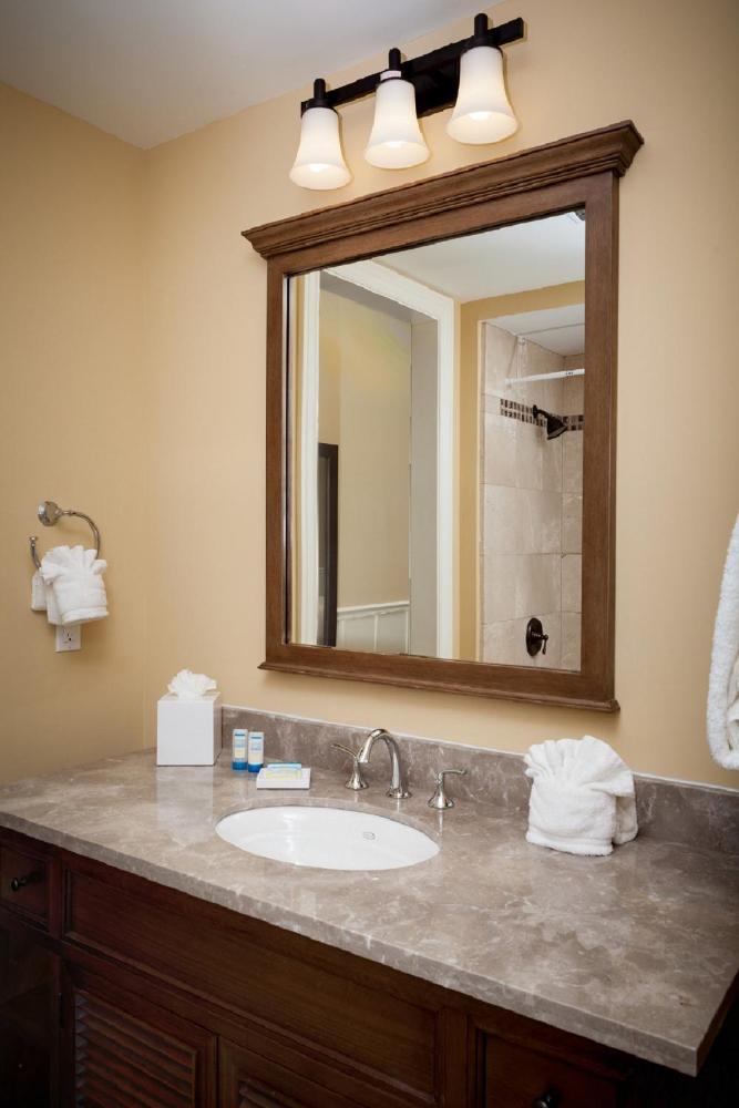 Standard King Room interior